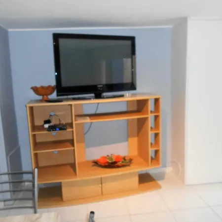 Apartment Maison Au Centre Ville De Cambes 85553 Cambes (Lot)